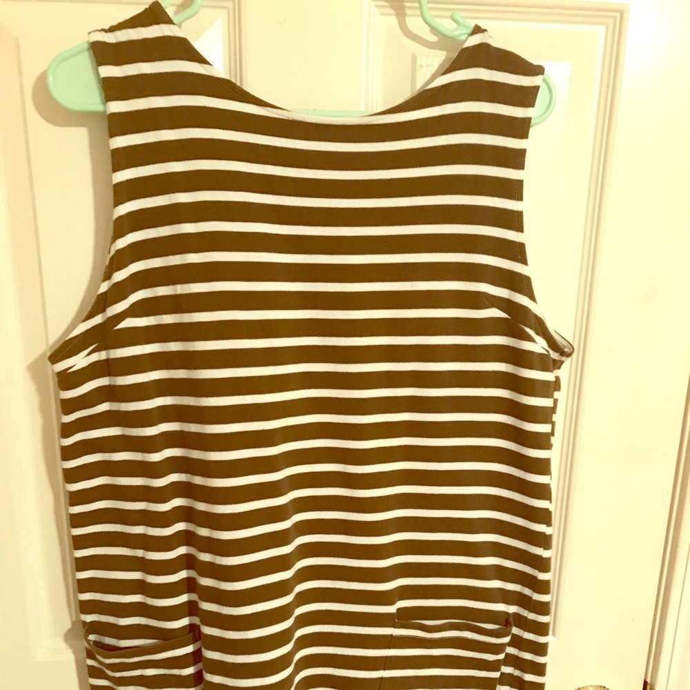 Green and white horizontal strip tunic